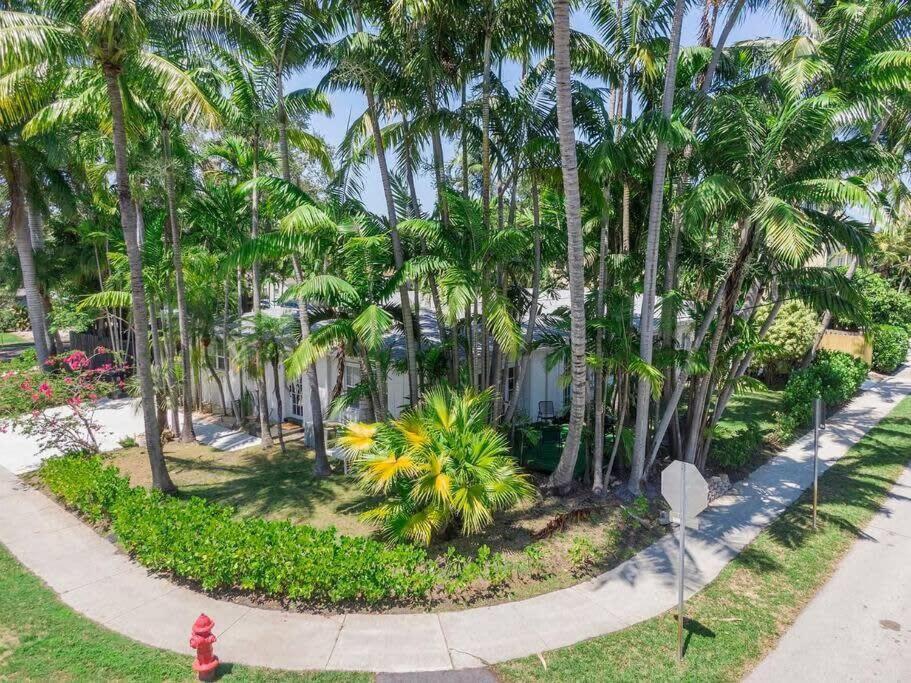 Walk To Las Olas Banyan Room Palm Paradise Inn Fort Lauderdale Exteriér fotografie